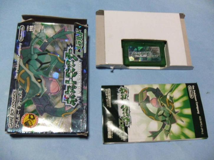 Pokémon Emerald Japanse versie CIB + wireless adapter, Spelcomputers en Games, Games | Nintendo Game Boy, Zo goed als nieuw, Role Playing Game (Rpg)