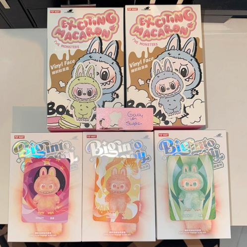 Labubu exciting macaron big into energy, Verzamelen, Sleutelhangers, Nieuw, Knuffel of Figuurtje, Ophalen