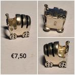 Bedel zilver kinderwagen * meer zilveren bedels te koop *, Overige merken, Ophalen of Verzenden, Zo goed als nieuw, 1 bedel