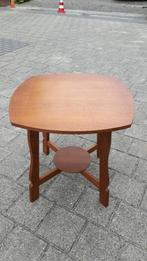 Houten, brocante bijzettafeltje, Ophalen