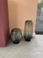 Set van twee zwarte grote vazen van H&M Home, Huis en Inrichting, Woonaccessoires | Vazen, Ophalen of Verzenden, Zo goed als nieuw