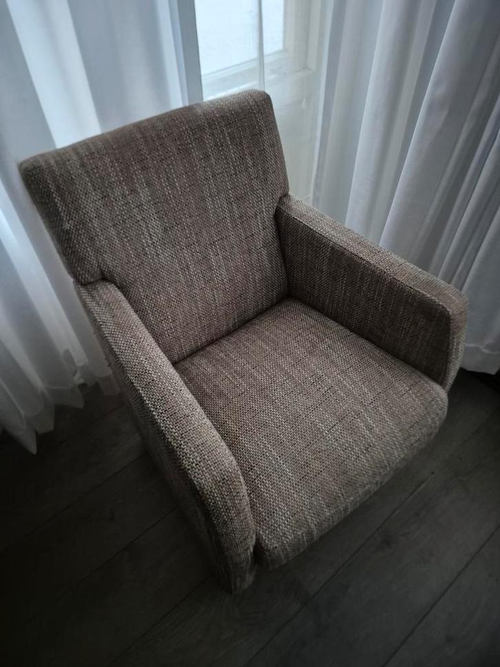 Woonkamerstoel met wielen - Gratis., Huis en Inrichting, Fauteuils, Zo goed als nieuw, Stof, Ophalen