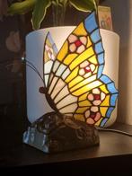 glas in lood, vlinder lamp, Ophalen, Zo goed als nieuw, Glas