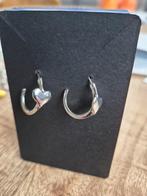 Zilverkleurig oorbellen Hartje, Sieraden, Tassen en Uiterlijk, Oorbellen, Verzenden, Nieuw, Zilver, Overige materialen