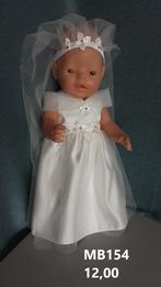 Poppenkleertjes baby pop bruidsjurk. Opbrengst KiKa., Ophalen, Nieuw, Babypop