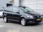 Volkswagen Touran 2.0 TDI Highline DSG/Clima/Stoelverw/Navi!, Auto's, Volkswagen, Euro 5, Stof, Gebruikt, 4 cilinders