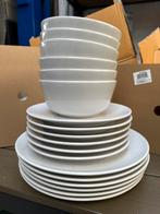 IKEA Servies - 18 Delig, Huis en Inrichting, Keuken | Servies, Ophalen, Gebruikt, Keramiek, Effen