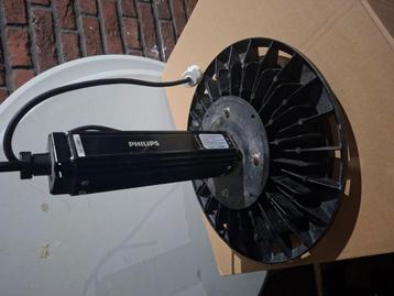 Philips highbay UFO hal lamp 220watt beschikbaar voor biedingen