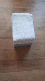 Handdoeken, Huis en Inrichting, Ophalen of Verzenden, Nieuw, Wit, Handdoek