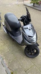 Piaggio zip 70cc 2t 2011 “ ruilen “, Fietsen en Brommers, Scooters | Piaggio, Ophalen of Verzenden, Zo goed als nieuw