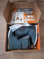 Snowboard en snowboardschoenen maat 44,5, Ophalen, Schoenen