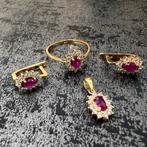14k gouden set ring oorbellen hanger robijn stenen, Ophalen of Verzenden, Zo goed als nieuw, Goud