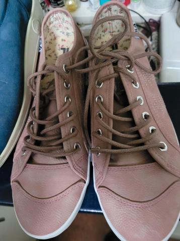 Fila Gympen Maat 39 beschikbaar voor biedingen