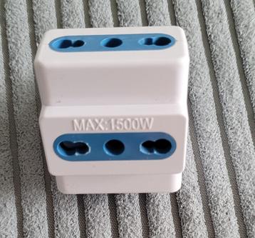 Stopcontact - adapter, 3 Italiaanse stopcontacten 10A beschikbaar voor biedingen