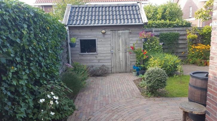 Grijze dakpannen 88x en 9 nokvorstpannen, Doe-het-zelf en Verbouw, Dakpannen en Dakbedekking, Gebruikt, Dakpannen, Steen of Klei