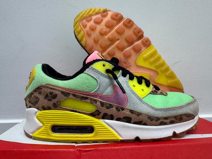 Nike Air Max 90 LX Illusion Green maat 41, Kleding | Dames, Schoenen, Gedragen, Sneakers of Gympen, Overige kleuren, Ophalen of Verzenden
