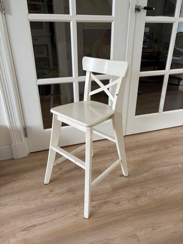 Ikea kinderstoel beschikbaar voor biedingen