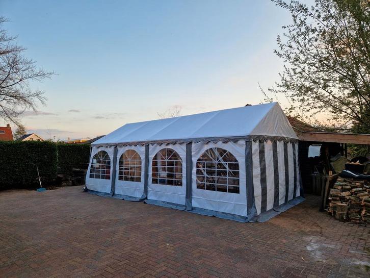 Partytent 8x4 en 6x4 te huur, Tuin en Terras, Partytenten, Zo goed als nieuw, 8 meter of meer, Ophalen of Verzenden