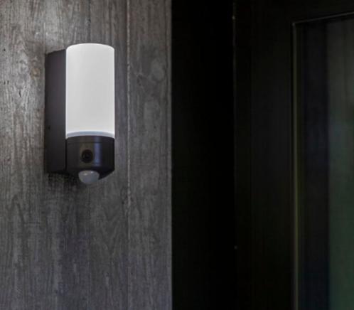 Lutec Cilindervormige wandlamp Pollux met camera, Huis en Inrichting, Lampen | Hanglampen, Nieuw, Minder dan 50 cm, Metaal, Ophalen of Verzenden