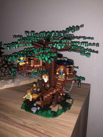 Lego tree house 21318 beschikbaar voor biedingen