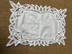 Vintage Kant Set: Placemats, Broodmandkleedje & Schorten, Ophalen of Verzenden, Zo goed als nieuw, Wit, Placemat