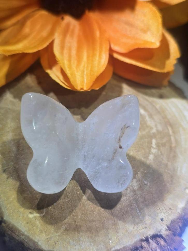 Melkkwarts vlinder, Verzamelen, Mineralen en Fossielen, Mineraal, Ophalen of Verzenden