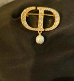 Gouden Broche met Parel, Met strass, Minder dan 4 cm, Ophalen of Verzenden, Zo goed als nieuw