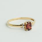 Vintage gouden ring met granaat antiek goud 9 karaat, Ophalen of Verzenden, Zo goed als nieuw, 17 tot 18, Met edelsteen