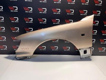Lexus LS400 UCF20 SPATBORD links met lichte schade beschikbaar voor biedingen