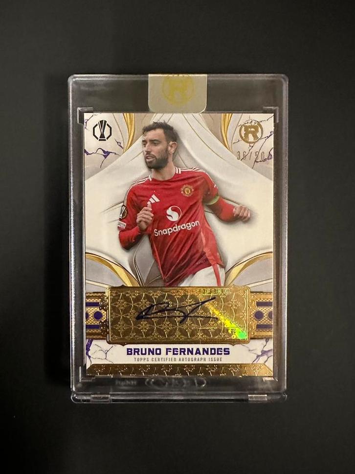 Topps Reverence Bruno Fernandes Auto /50 Manchester United, Hobby en Vrije tijd, Stickers en Plaatjes, Zo goed als nieuw, Plaatje