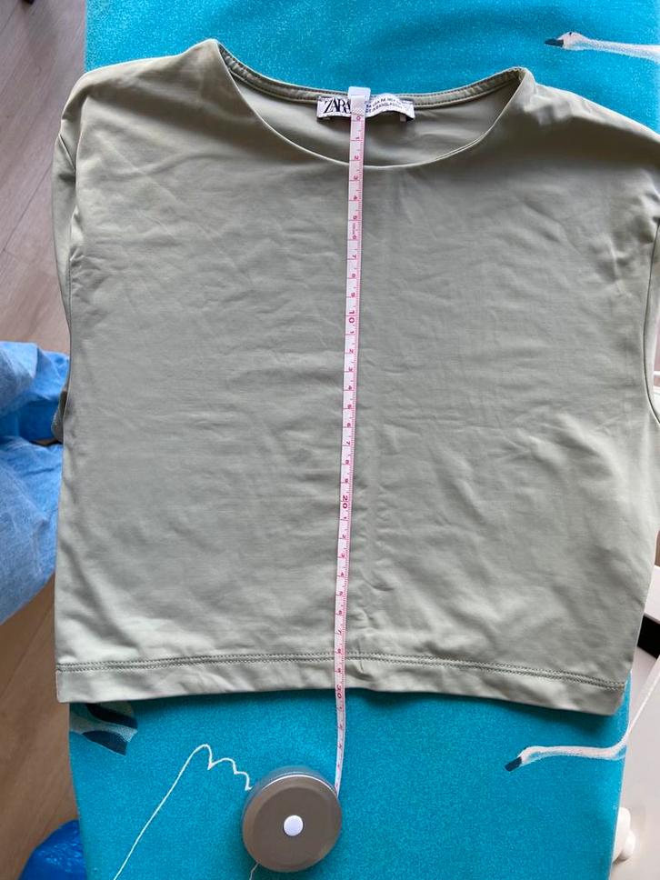 Gladde crop top sage green, Kleding | Dames, Tops, Gedragen, Maat 38/40 (M), Groen, Korte mouw, Ophalen of Verzenden