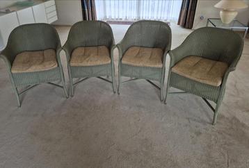 Groene Rotan Stoelen met Kussens beschikbaar voor biedingen