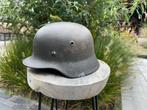 100% originele m40 helm Duits wo2, Verzamelen, Militaria | Tweede Wereldoorlog, Ophalen of Verzenden, Duitsland, Helm of Baret