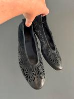 Arche loafers opengewerkt donkerblauw leer 38, Kleding | Dames, Schoenen, Blauw, Instappers, Ophalen of Verzenden, Zo goed als nieuw