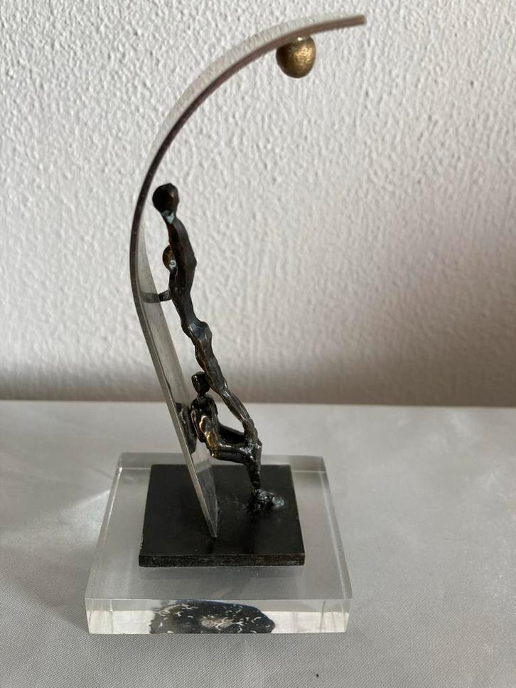 Corry Ammerlaan - Vruchten Plukken - verbronst beeld, Antiek en Kunst, Kunst | Beelden en Houtsnijwerken, Ophalen of Verzenden