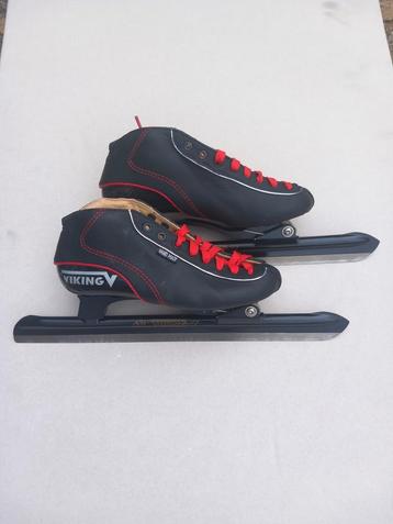 Klapschaatsen viking zilver 37 beschikbaar voor biedingen