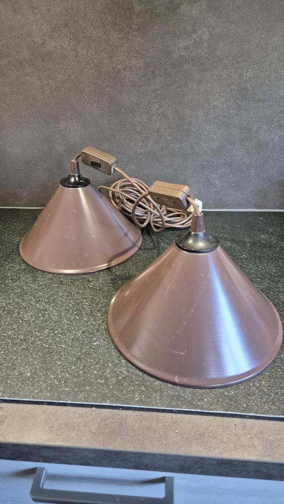 Set van 2 vintage hanglampen, bruin metaal, geschakeld. S46, Huis en Inrichting, Lampen | Hanglampen, Gebruikt, Minder dan 50 cm