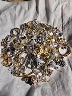 Grote verzameling bedels en kralen, Hobby en Vrije tijd, Kralen en Sieraden maken, Ophalen of Verzenden, Gebruikt, Bedel