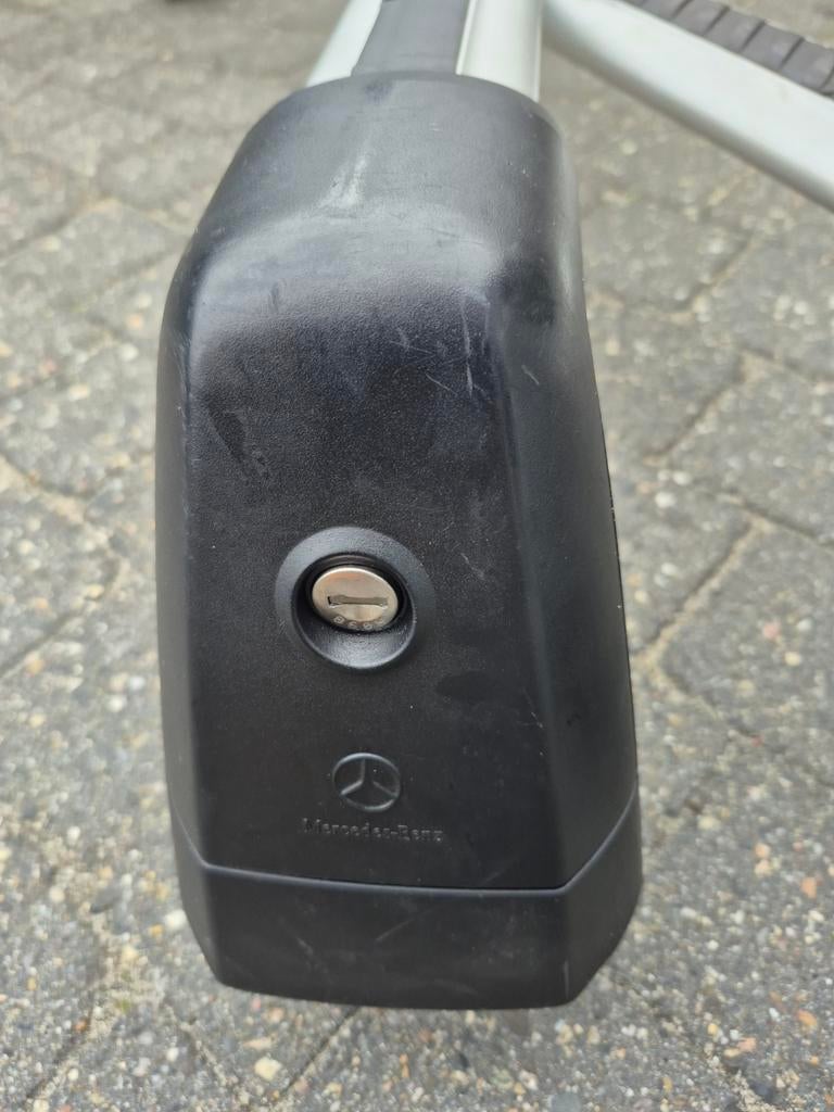 Dakdragers mercedes, Ophalen