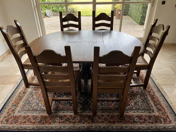 Eikenhouten uitschuifbare eettafel - rond/ovaal, Huis en Inrichting, Tafels | Eettafels, Gebruikt, 100 tot 150 cm, 150 tot 200 cm