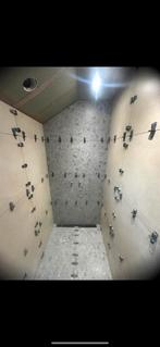 Tegelzetter & Loodgieter gezocht, Diensten en Vakmensen