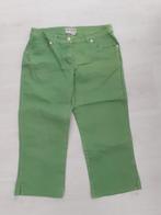 Broek 3/4 Kleur Groen Maat 36, Kleding | Dames, Broeken en Pantalons, Ophalen of Verzenden, Zo goed als nieuw, Maat 36 (S), Lang