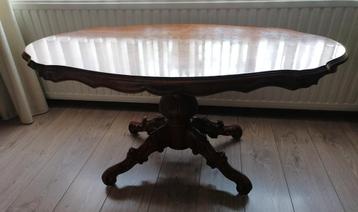 Antieke salon tafel  beschikbaar voor biedingen