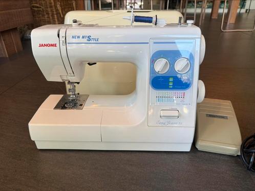 Janome easy jeans 22 naaimachine, Hobby en Vrije tijd, Naaimachines en Toebehoren, Zo goed als nieuw, Naaimachine, Overige merken