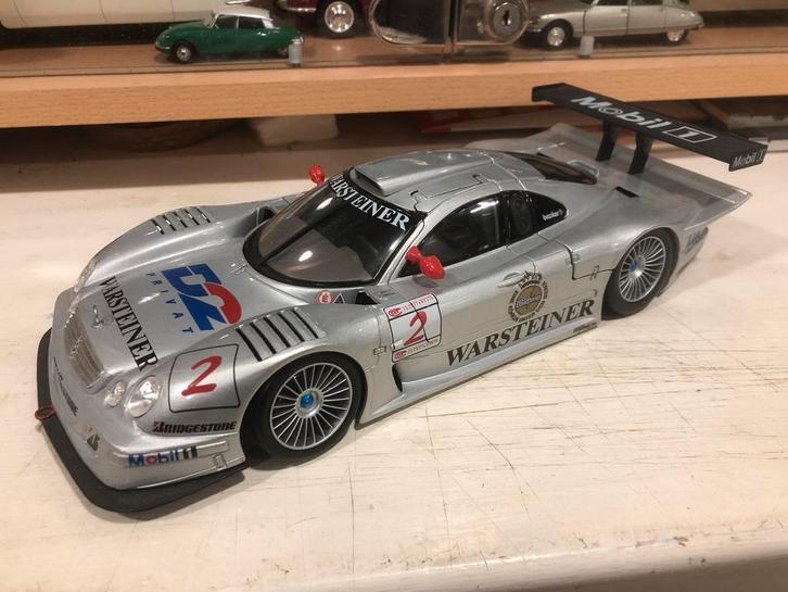 1:18 Mercedes CLK LM Grijs 1998 Maisto, Hobby en Vrije tijd, Modelauto's | 1:18, Zo goed als nieuw, Auto, Maisto, Ophalen of Verzenden