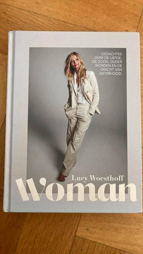 Lucy Woesthoff - Woman, Boeken, Mode, Zo goed als nieuw, Mode algemeen, Ophalen of Verzenden