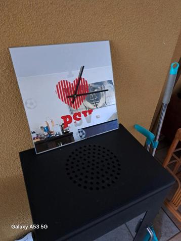 PSV  gkazen Wandklok 30x30 cm. beschikbaar voor biedingen