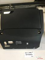 Audi A3 Sportback 2016 Dashboardkastje, Gebruikt, -, -, Ophalen of Verzenden