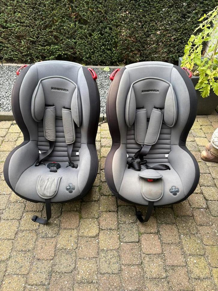 Fijne Kids River autostoel met isofix (per stuk/per twee), Kinderen en Baby's, Autostoeltjes, Zo goed als nieuw, Overige merken