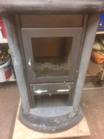 Speksteen kachel - Jydepjesen  Houtkachel 6 kw beschikbaar voor biedingen
